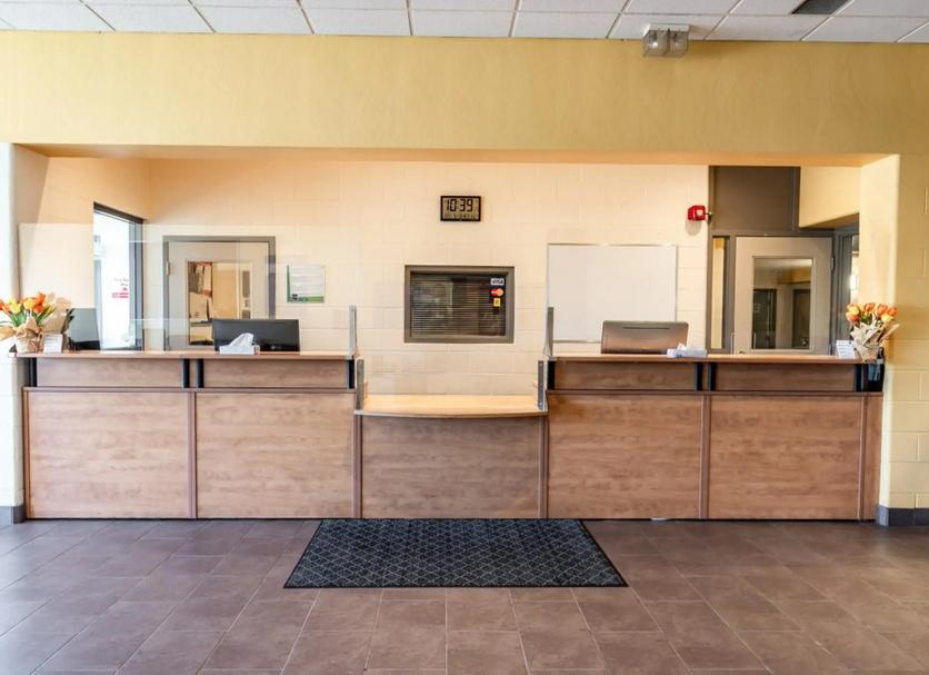 Front desk Photo