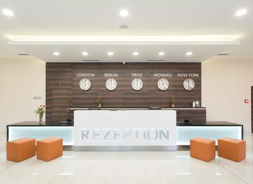 Front desk Photo