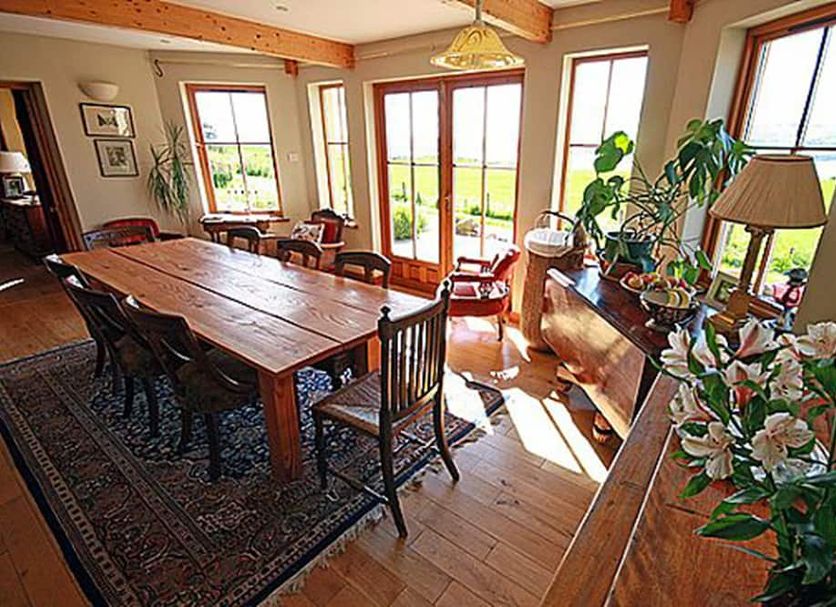 Dining room Photo