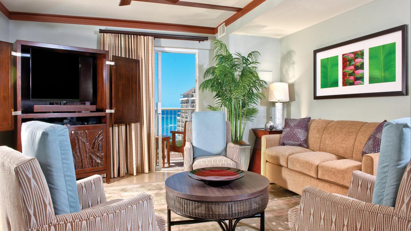 Wyndham at Waikiki Beach Walk