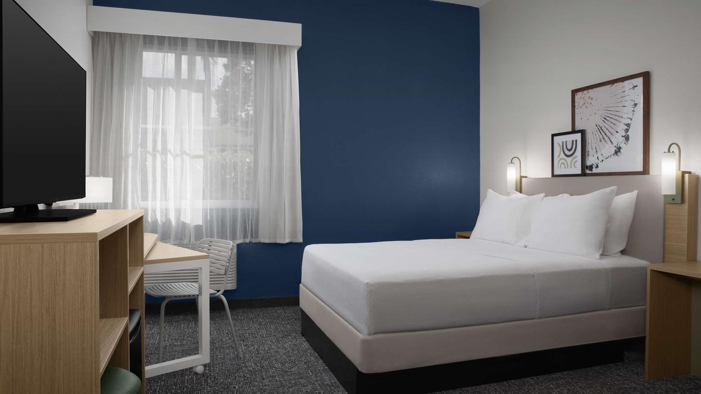 Spark by Hilton Miami Doral