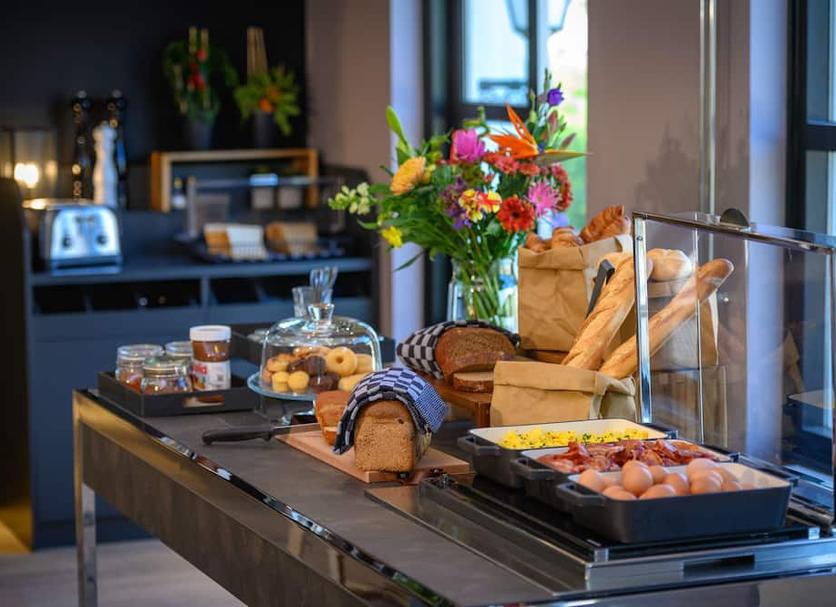 Buffet Photo