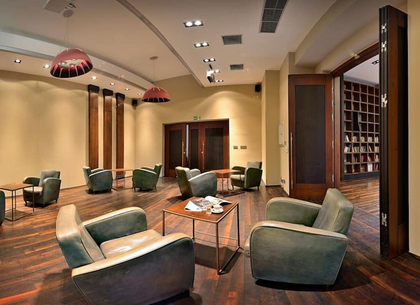 Lounge Photo