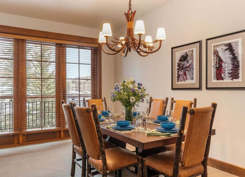 Dining room Photo