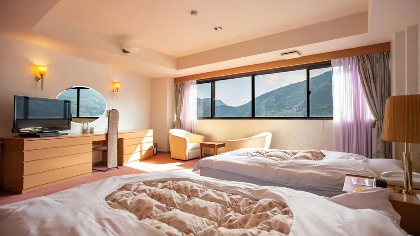 Hotel Second Stage