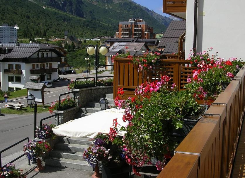 Balcony Photo