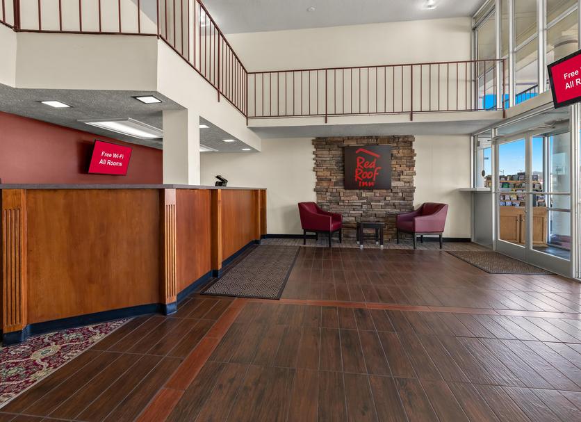 Front desk Photo