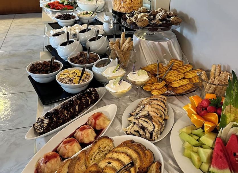 Buffet Photo