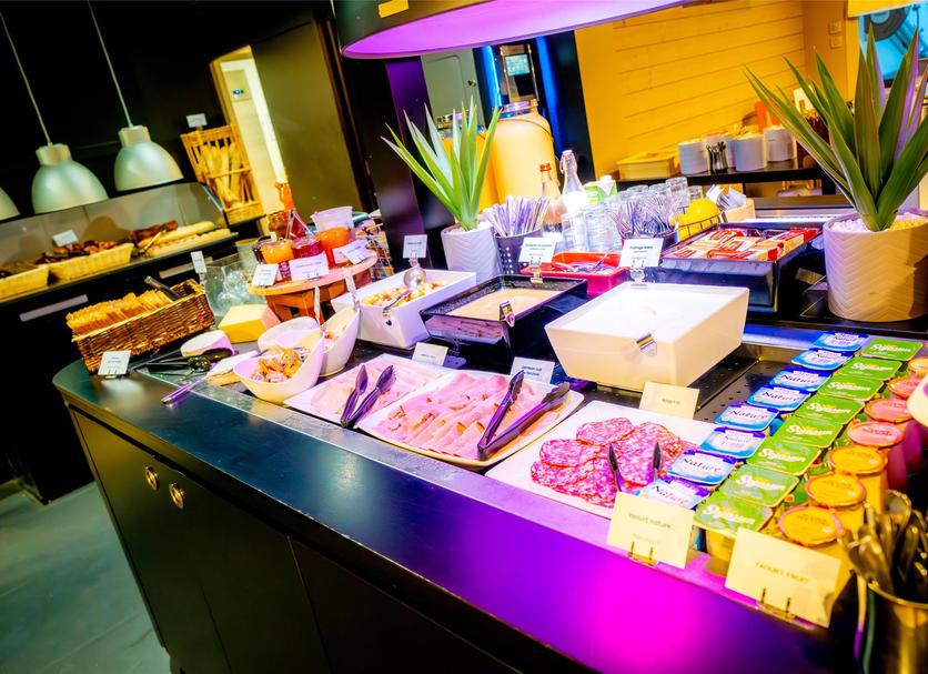 Buffet Photo