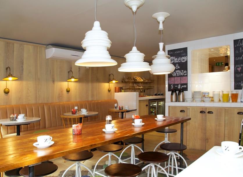 Restaurant Photo