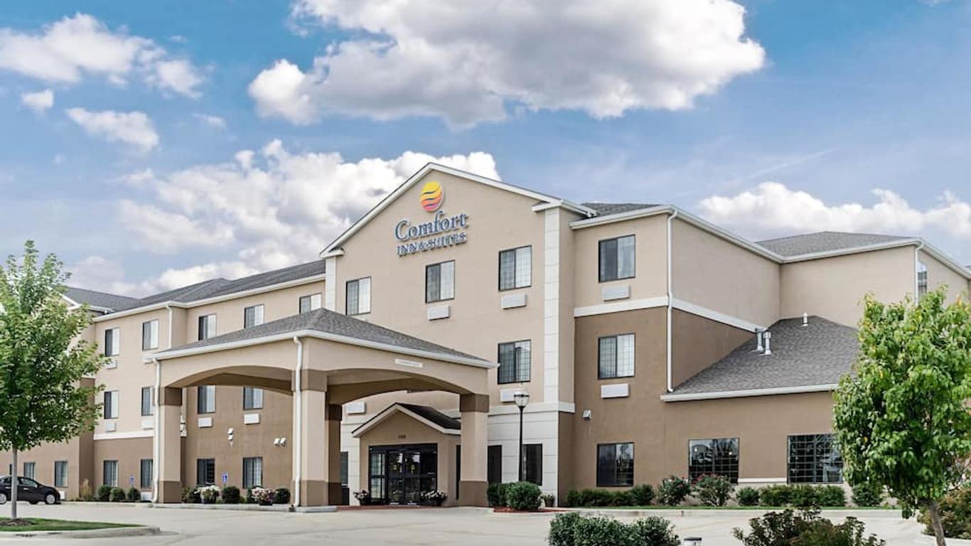 Comfort Inn & Suites Lawrence - University Area
