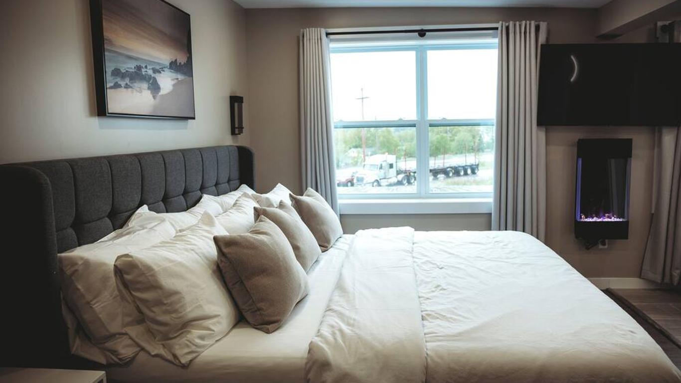 Riverside Suites