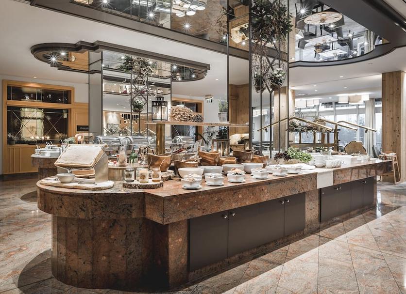 Buffet Photo