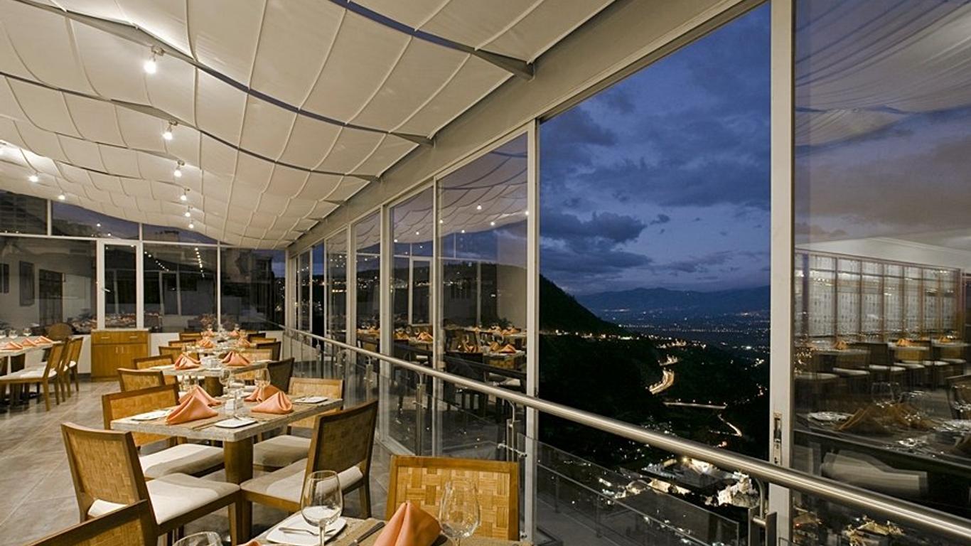 Hotel Stubel Suites and Cafe