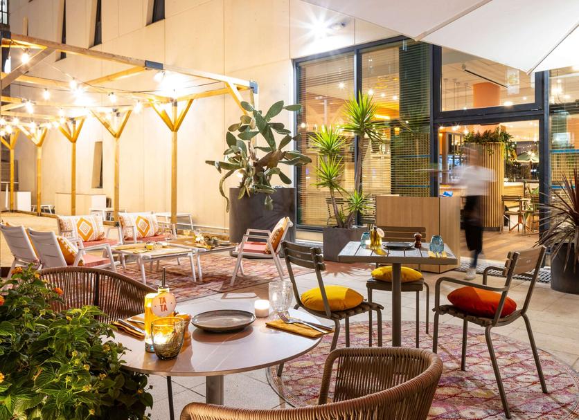 Restaurant Photo