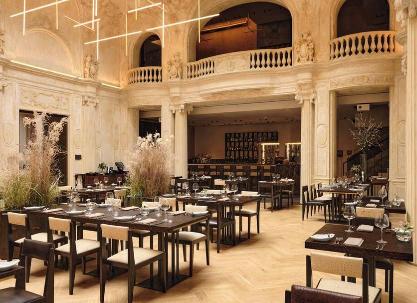 Restaurant Photo