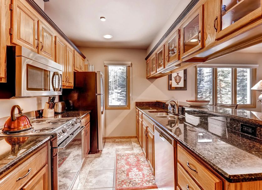 Kitchen Photo