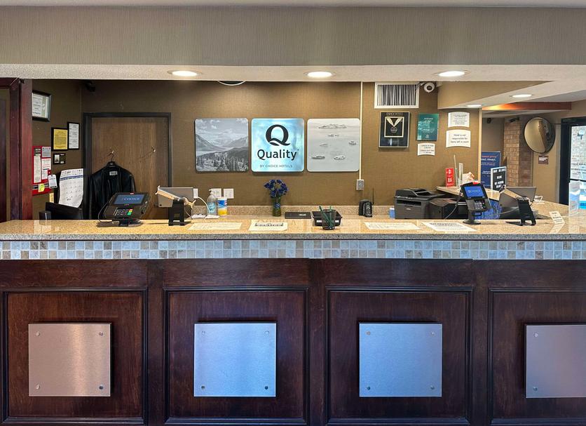 Front desk Photo