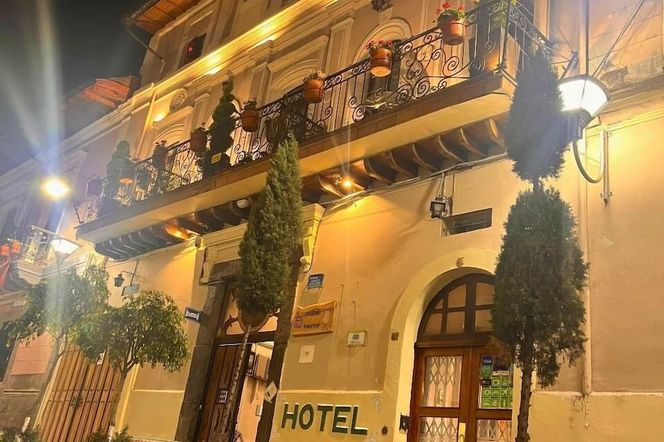 Friends Hotel & Rooftop - Historic Center & Museums
