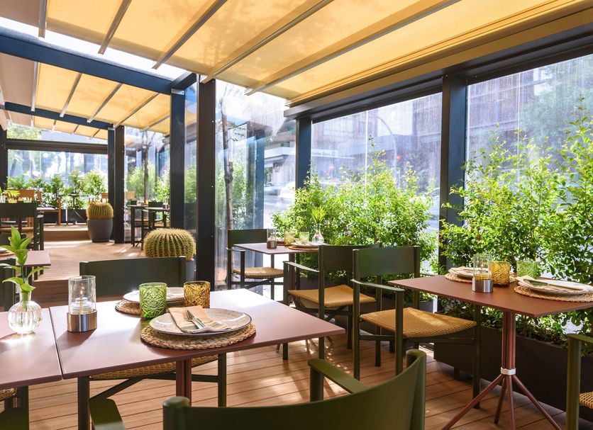 Restaurant Photo