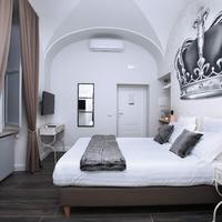 Trevi Contemporary Suite