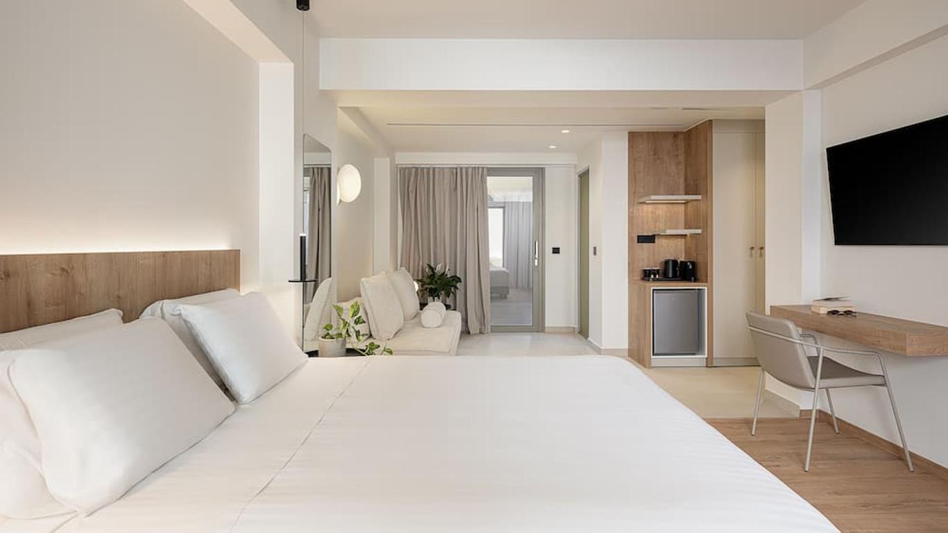 Iperion Beach Hotel