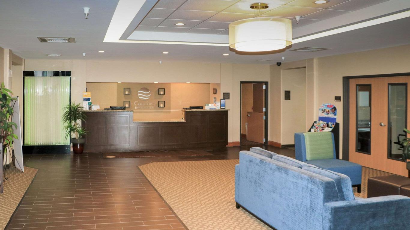 Comfort Inn & Suites Sikeston I-55