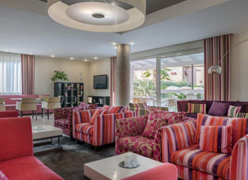 Lounge Photo