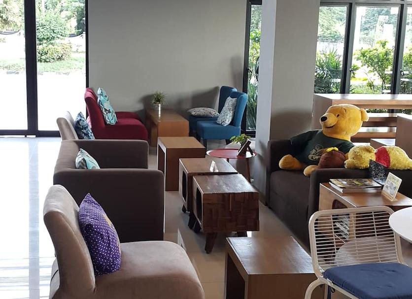 Lounge Photo