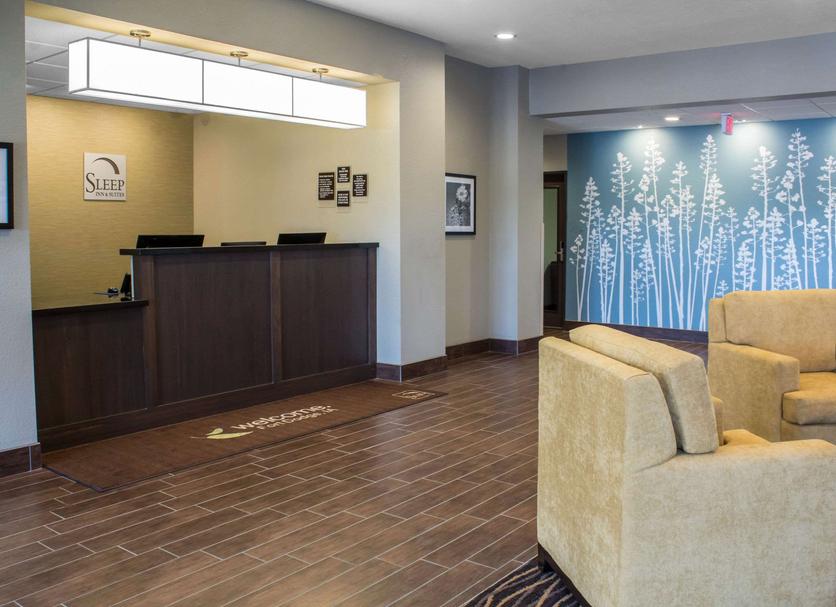 Front desk Photo