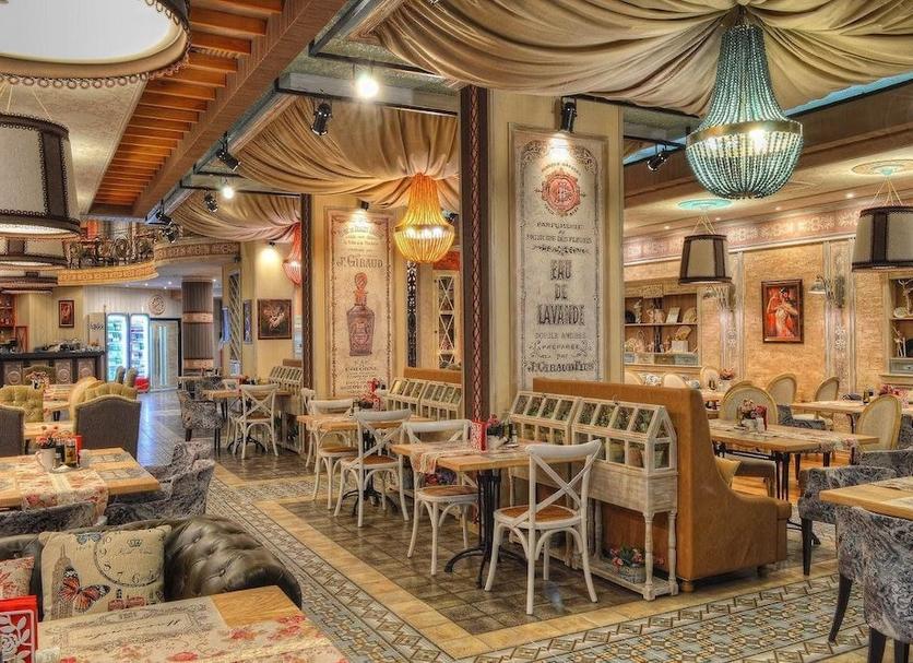 Restaurant Photo
