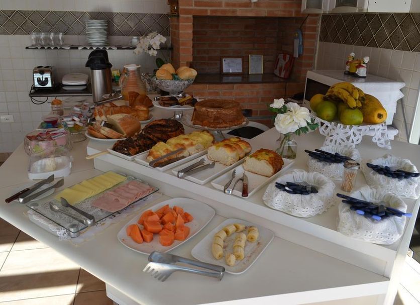Buffet Photo