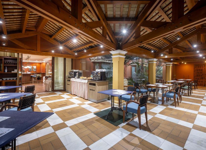 Dining room Photo