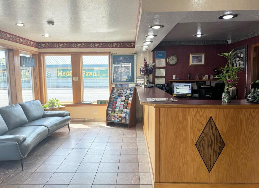 Front desk Photo