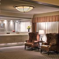 Royal Scot Hotel & Suites