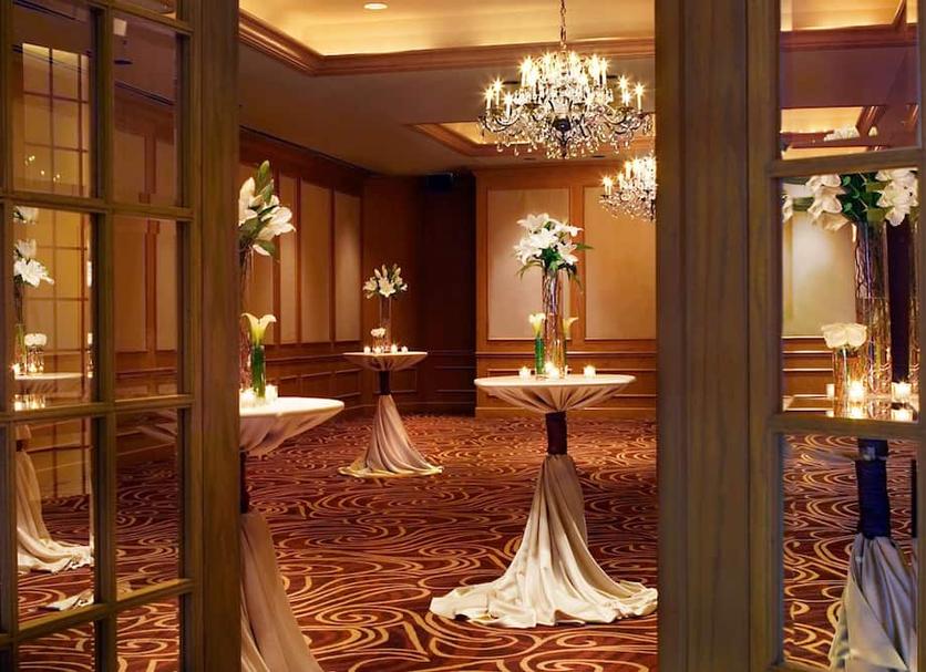 Banquet hall Photo