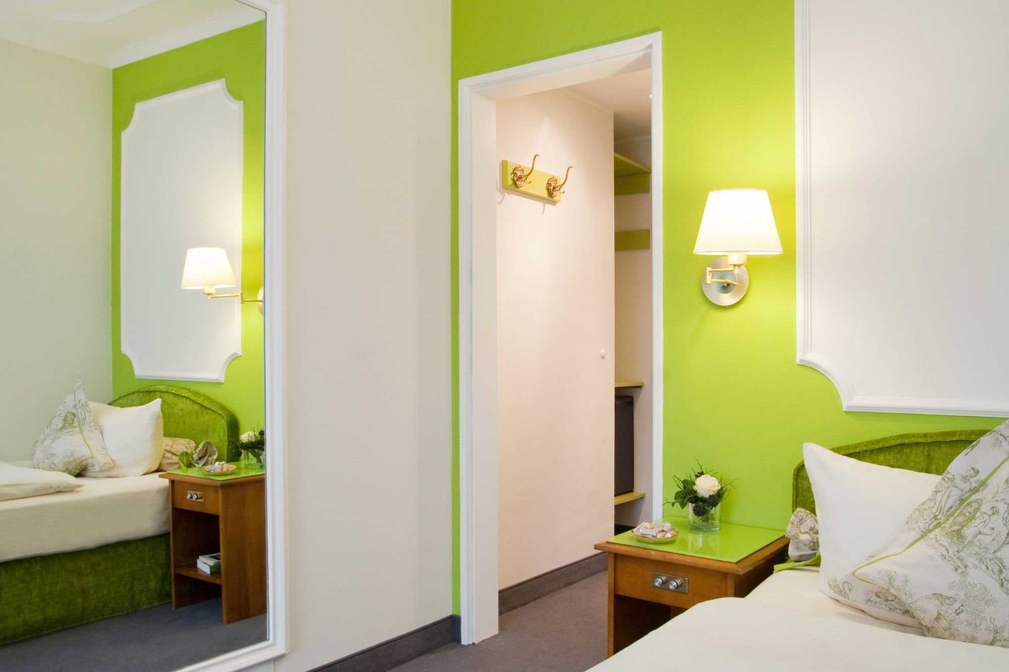 Room amenity