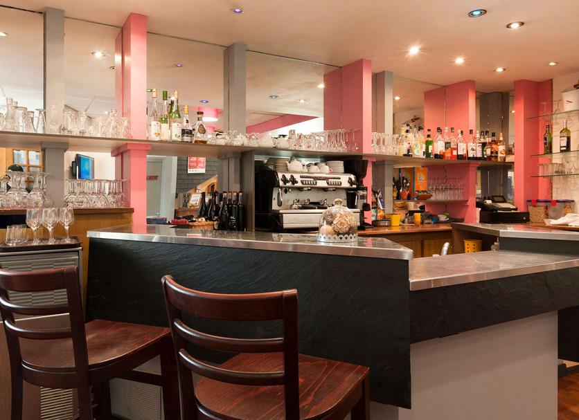 Bar Photo