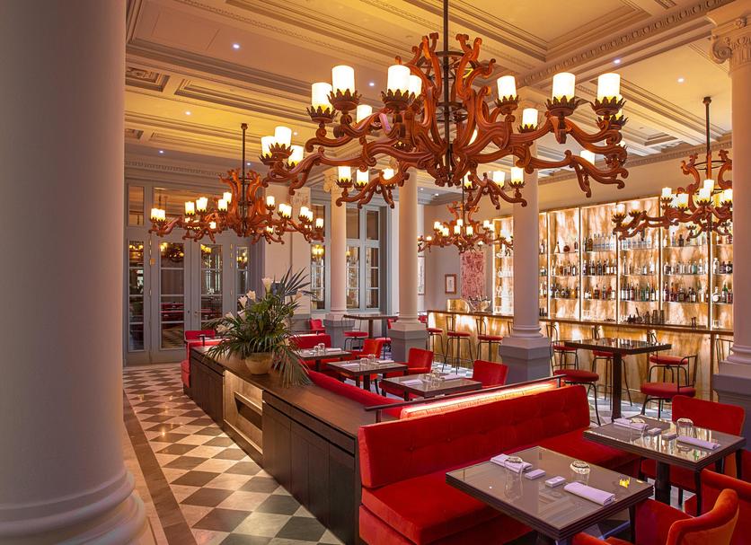 Restaurant Photo