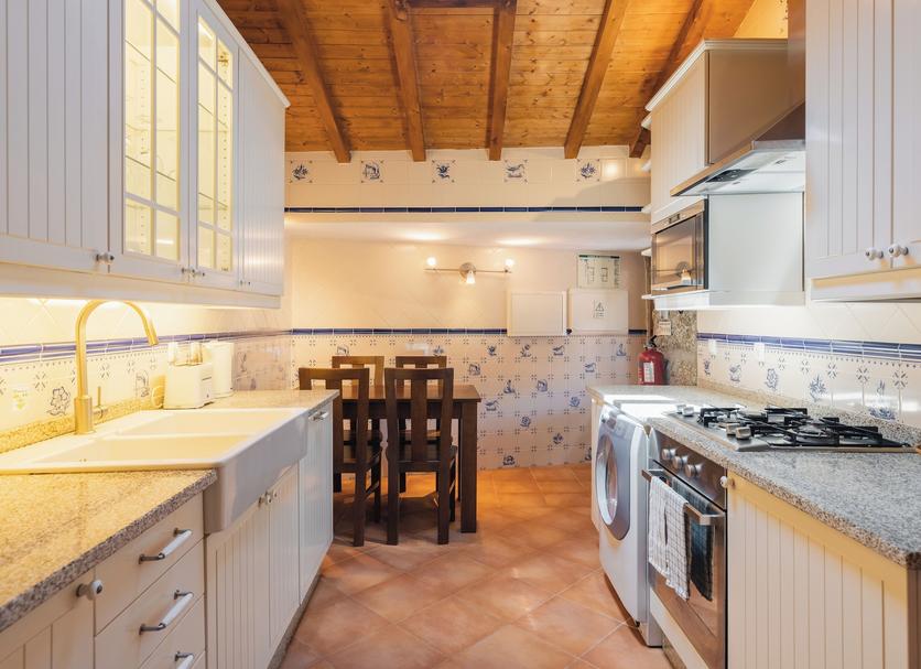 Kitchen Photo