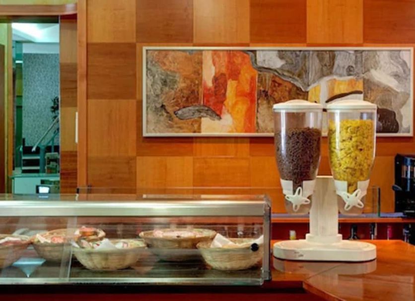 Buffet Photo