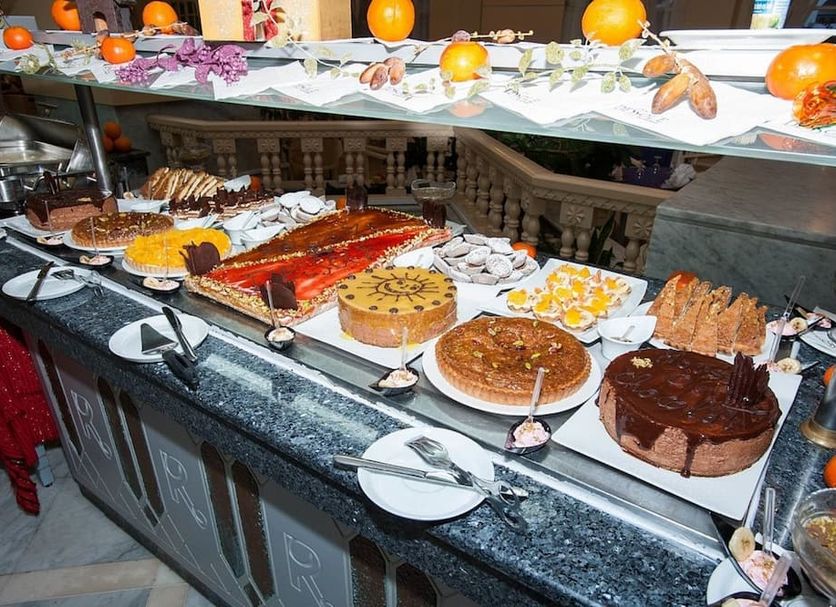 Buffet Photo