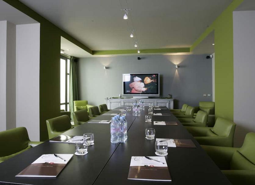Conference room Photo