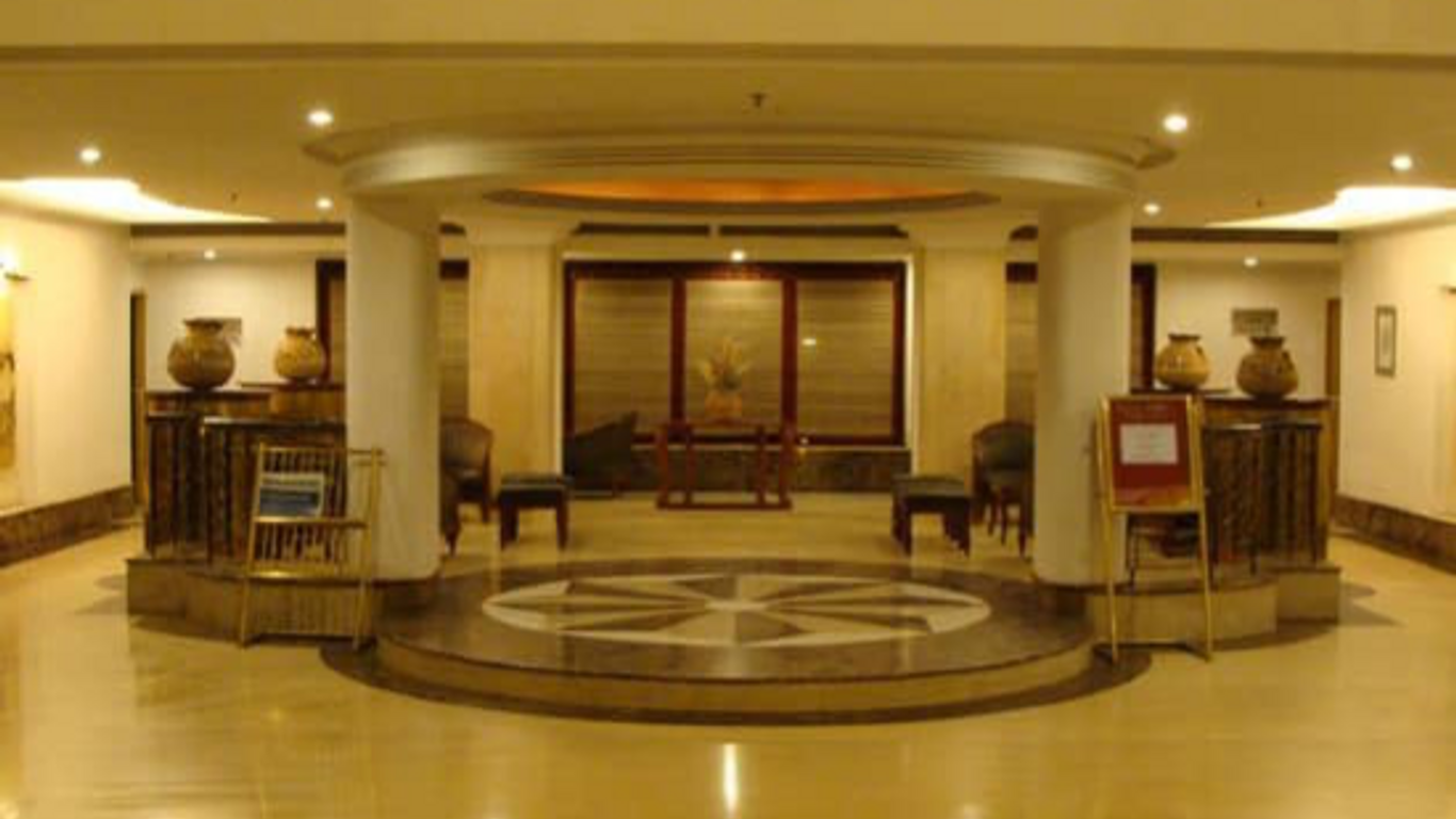 Leo Fort Hotel Jalandhar