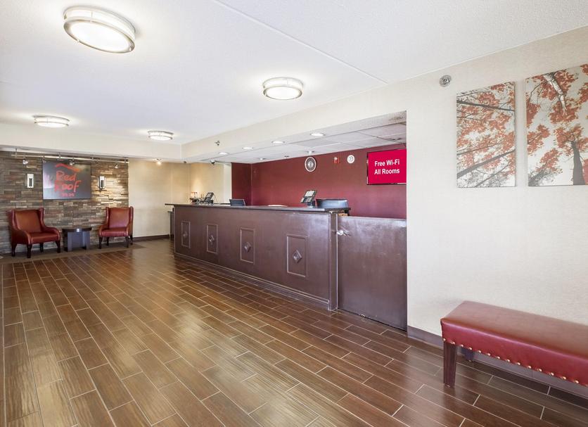 Front desk Photo
