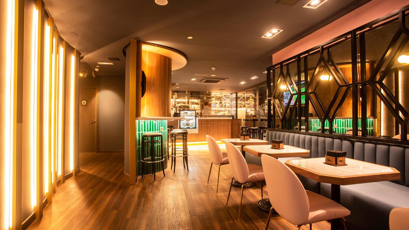Hotel Indigo Madrid - Gran Via, An IHG Hotel