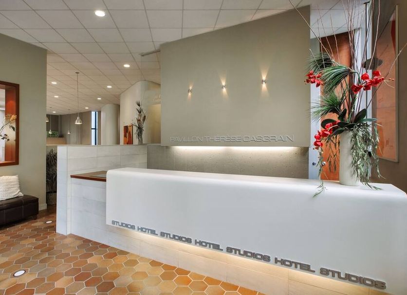 Front desk Photo