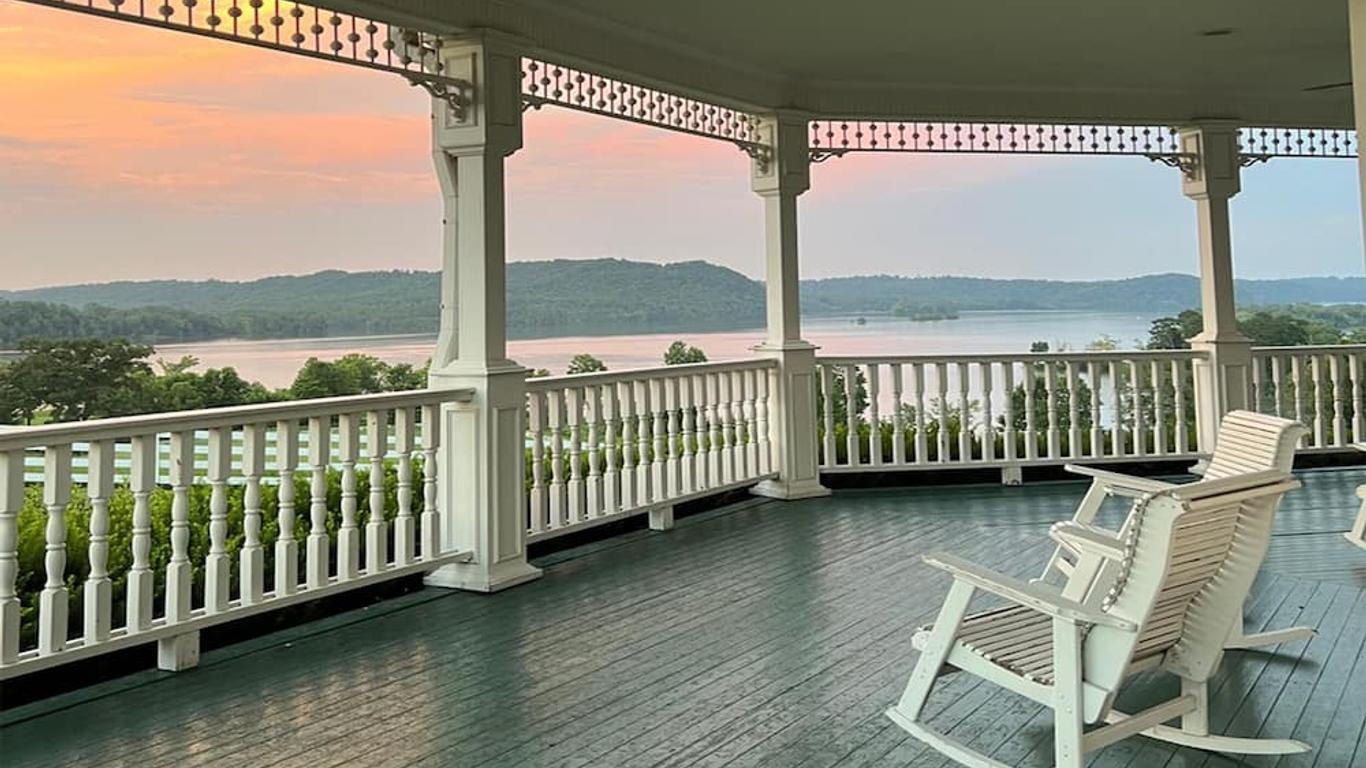 Whitestone Country Inn