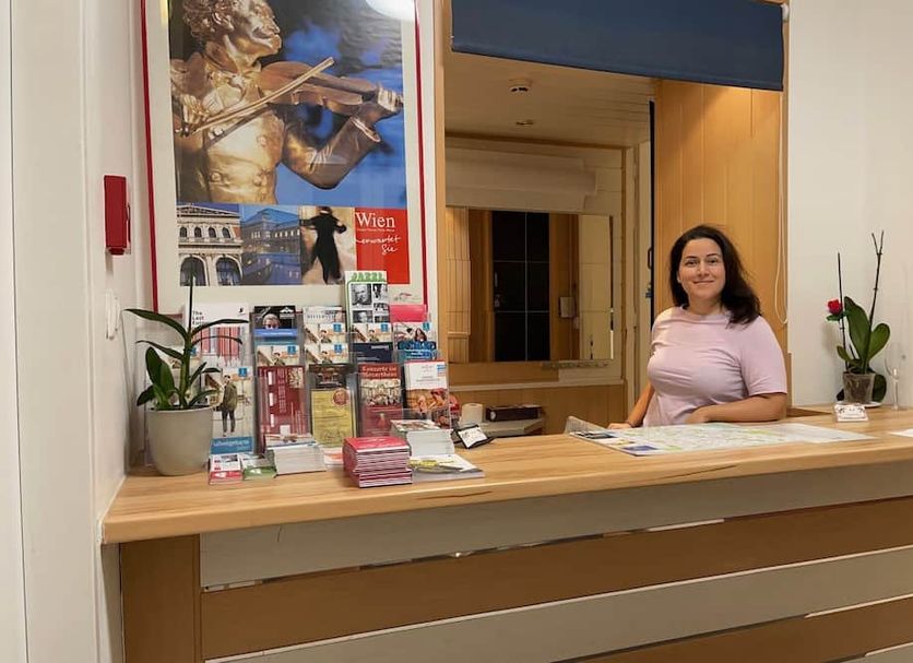 Front desk Photo