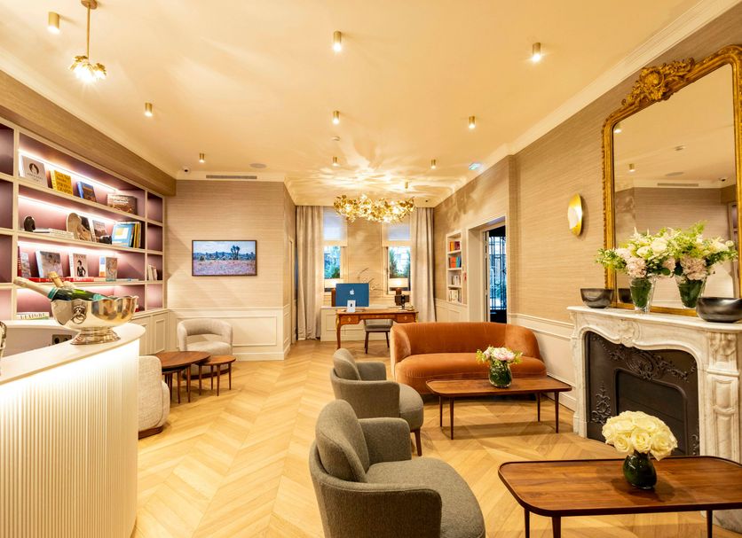 Lounge Photo